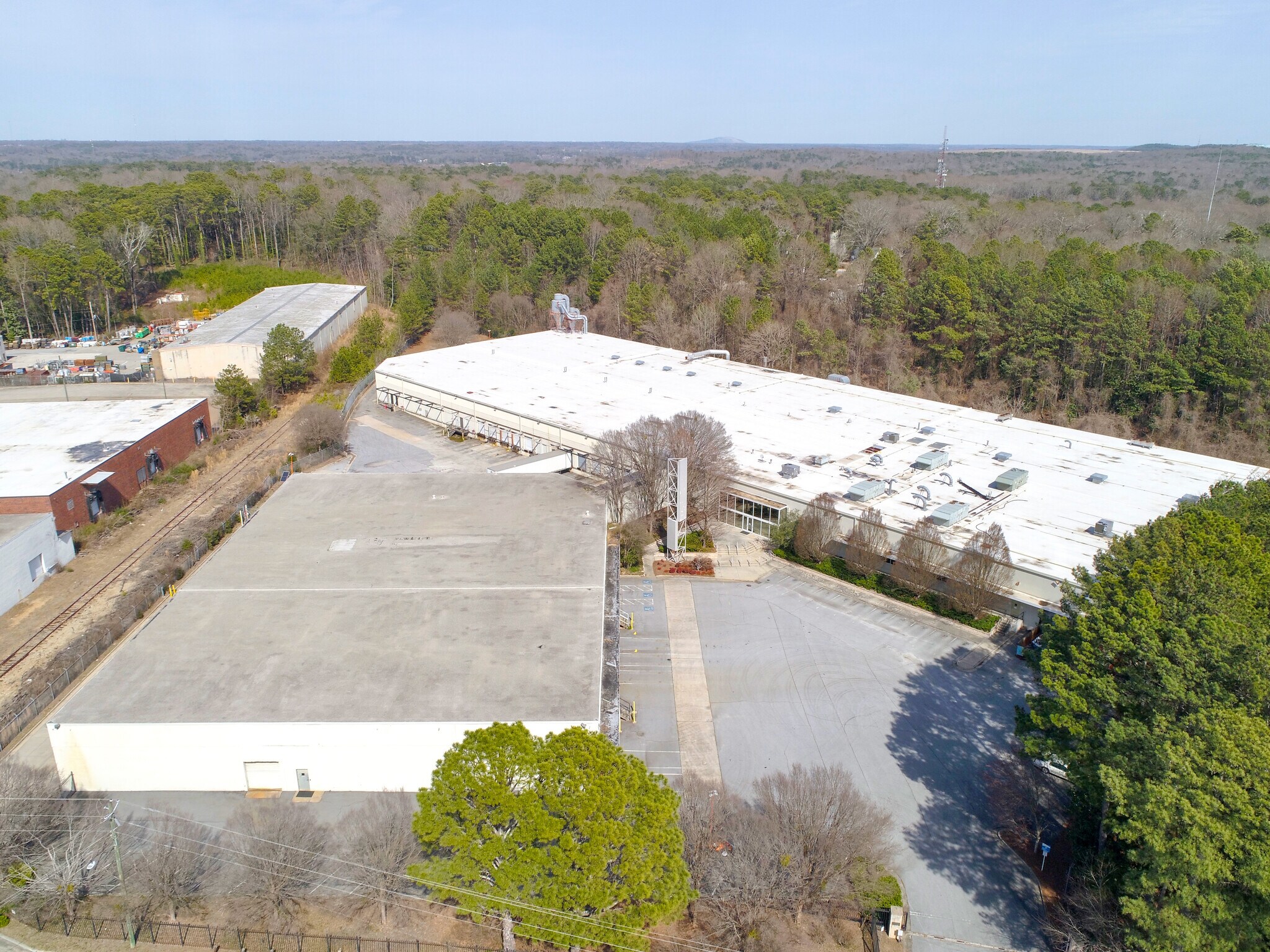 3510-3530 Zip Industrial Blvd SE