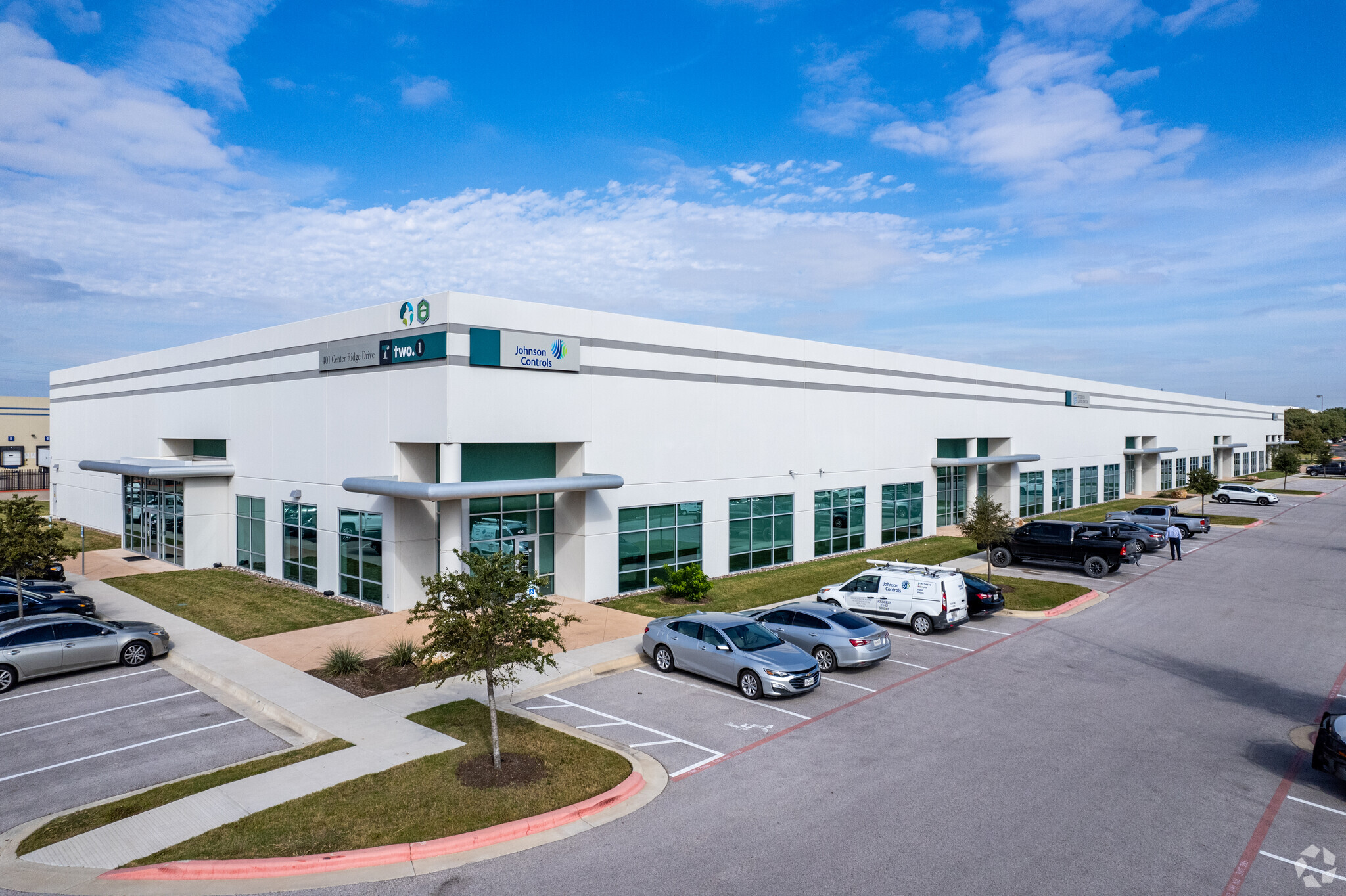 Sublease with Adjacent Showroom!
