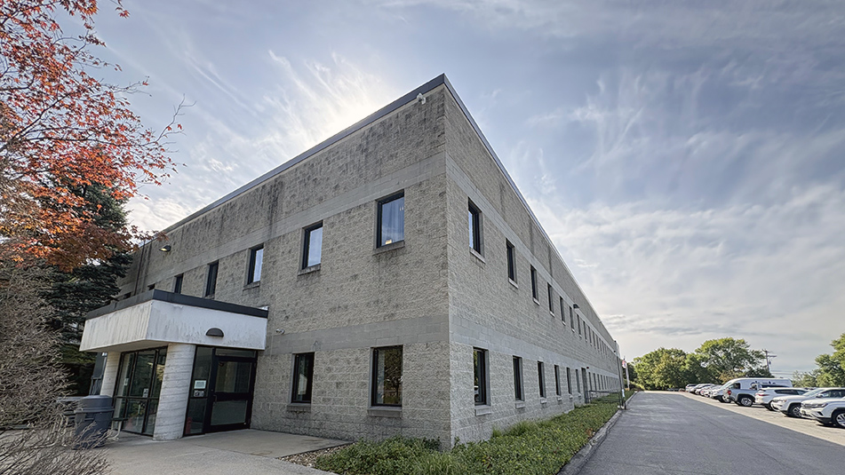 3 Technology Drive Londonderry NH Building for Sale