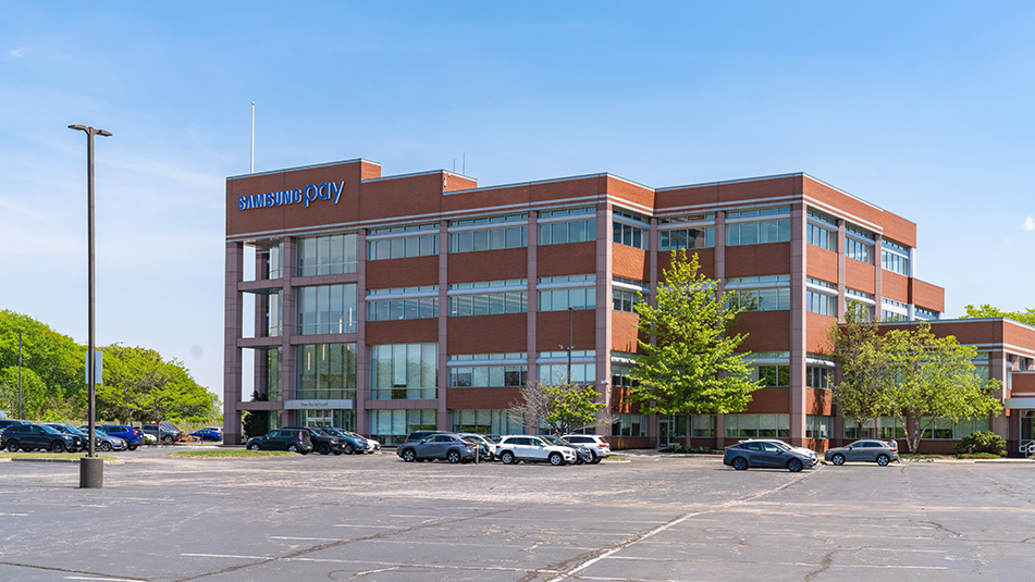 3 Van de Graaff Drive, Burlington Sublease