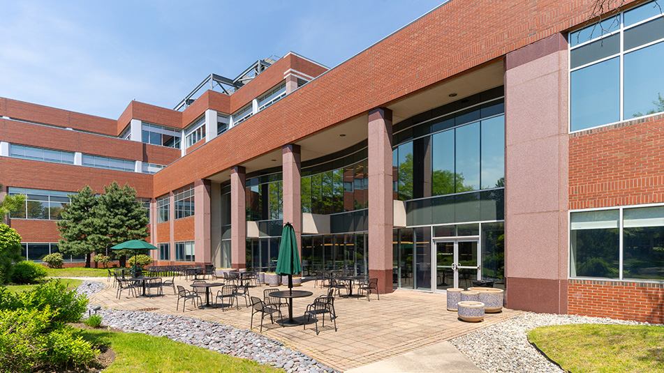 3 Van de Graaff Drive, Burlington Sublease