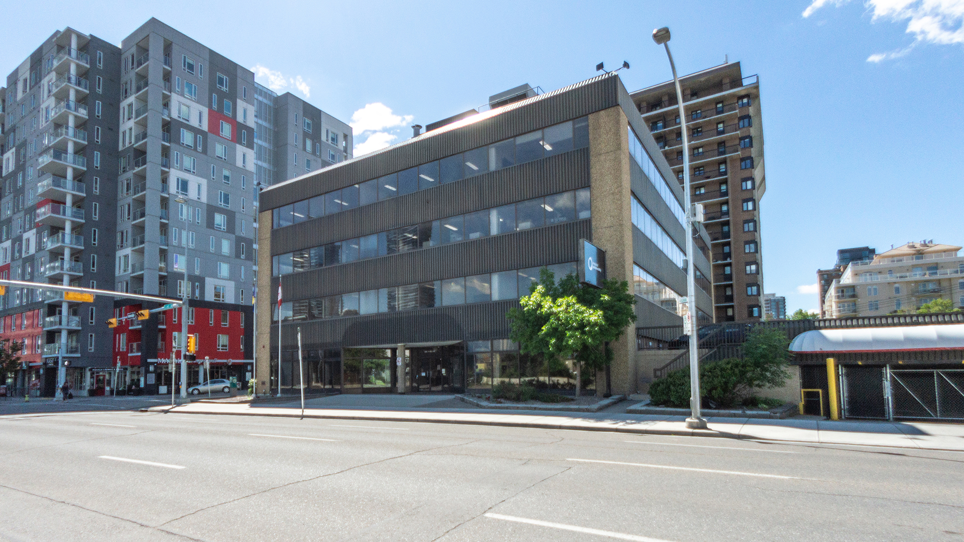 1305 - 11 Avenue SW Hero Image 1920x1080