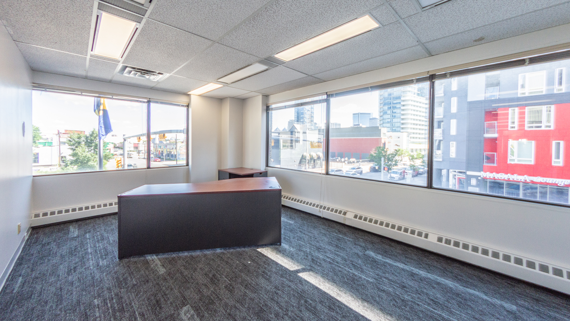 Perimeter office