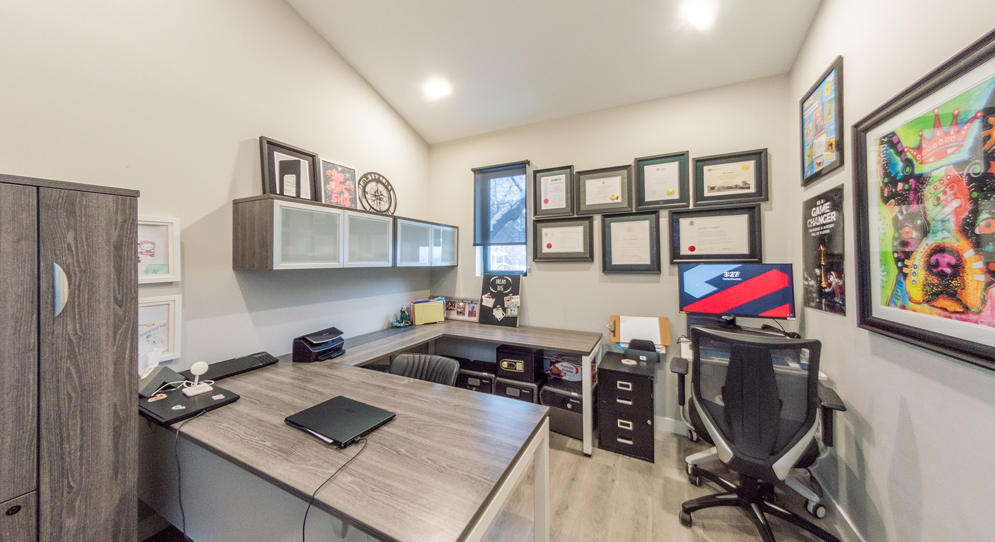 Private office upper floor