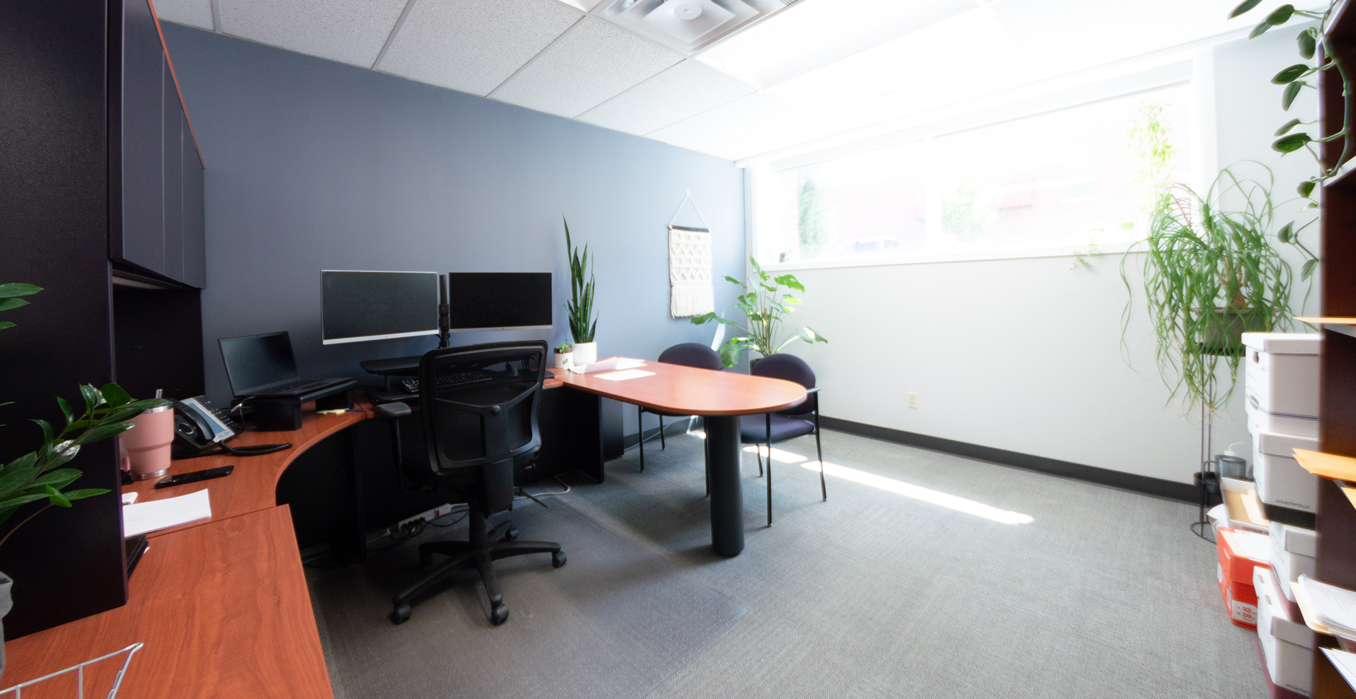Perimeter office