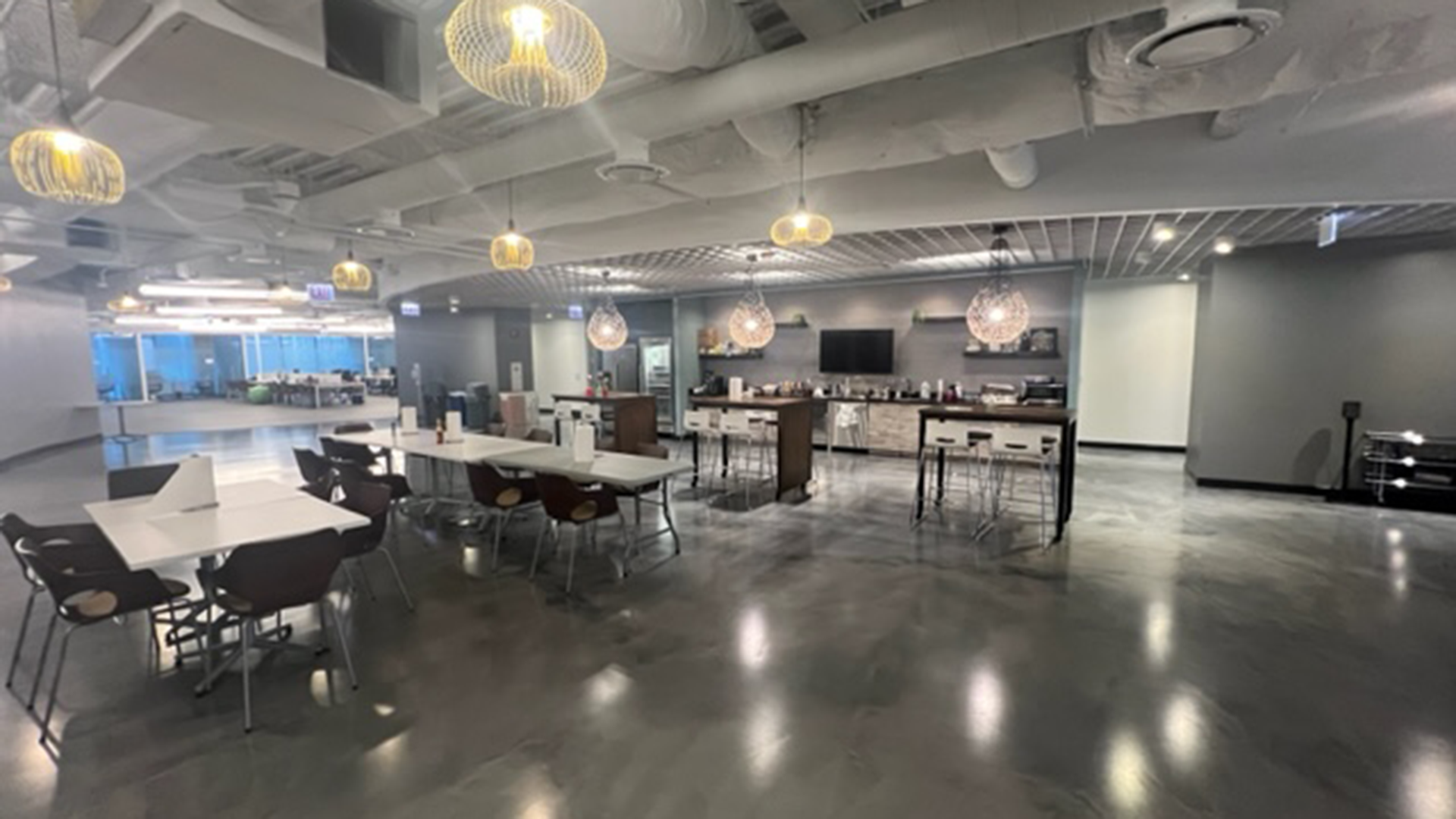 111 S Wacker - Interior common area