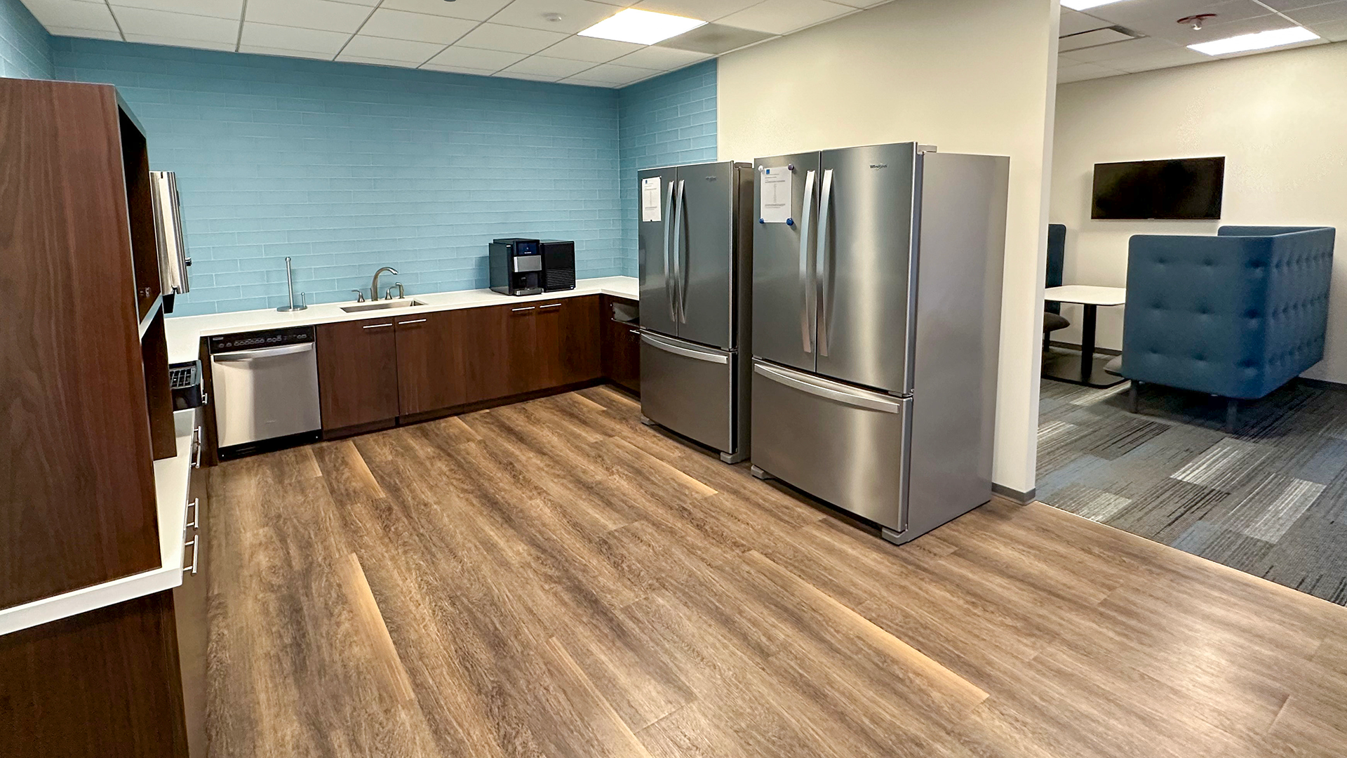 150 S Wacker - Kitchen area