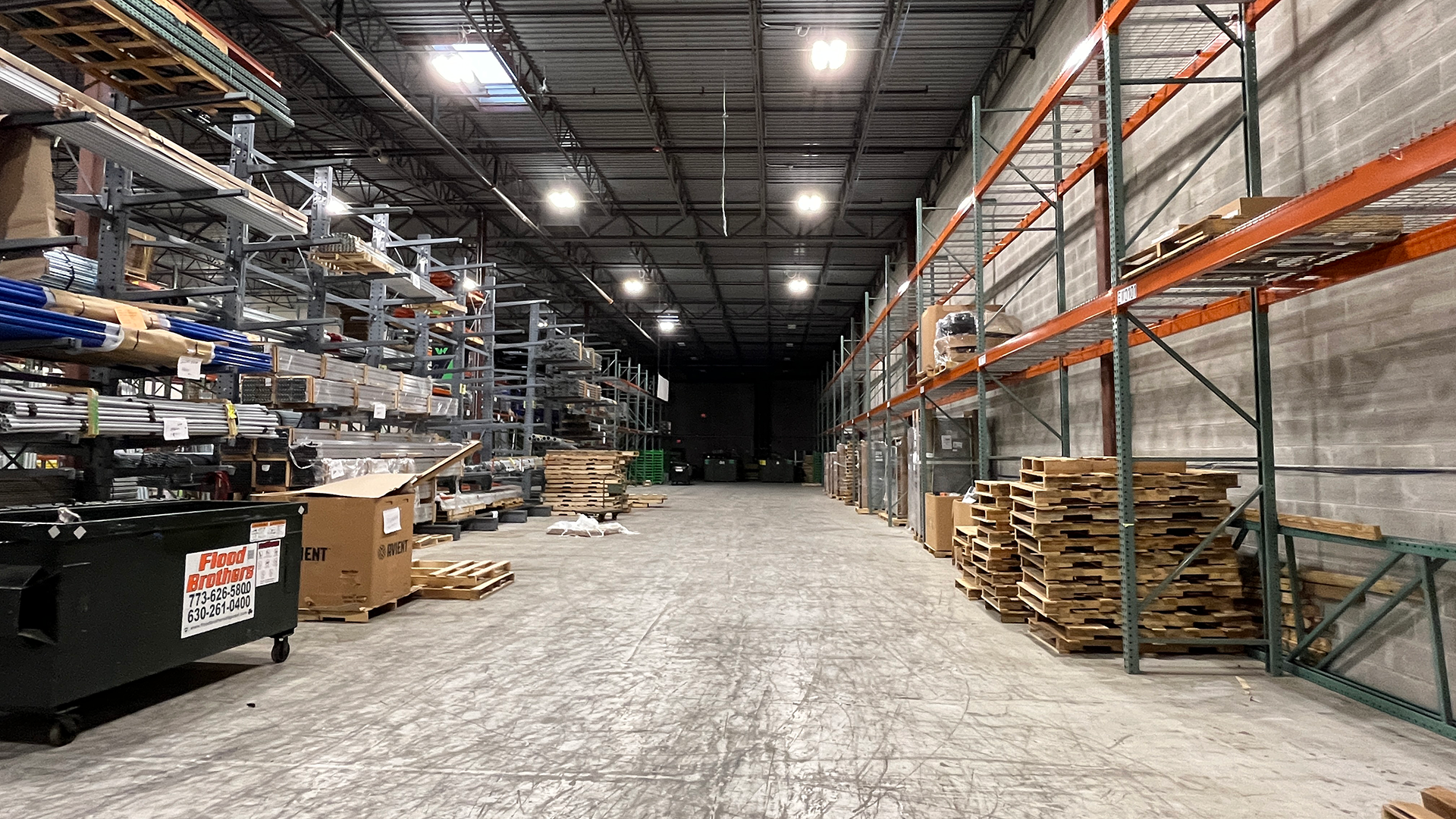 2401 Internationale - Interior shot of warehouse