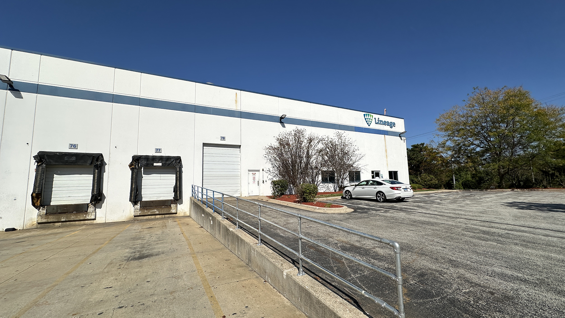 Loading dock at 450 central ave