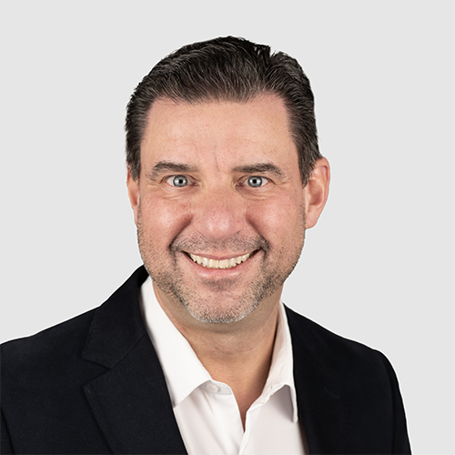 Andrew Kelly_Grey Background