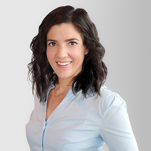 Liz Spence Headshot 500 x 500