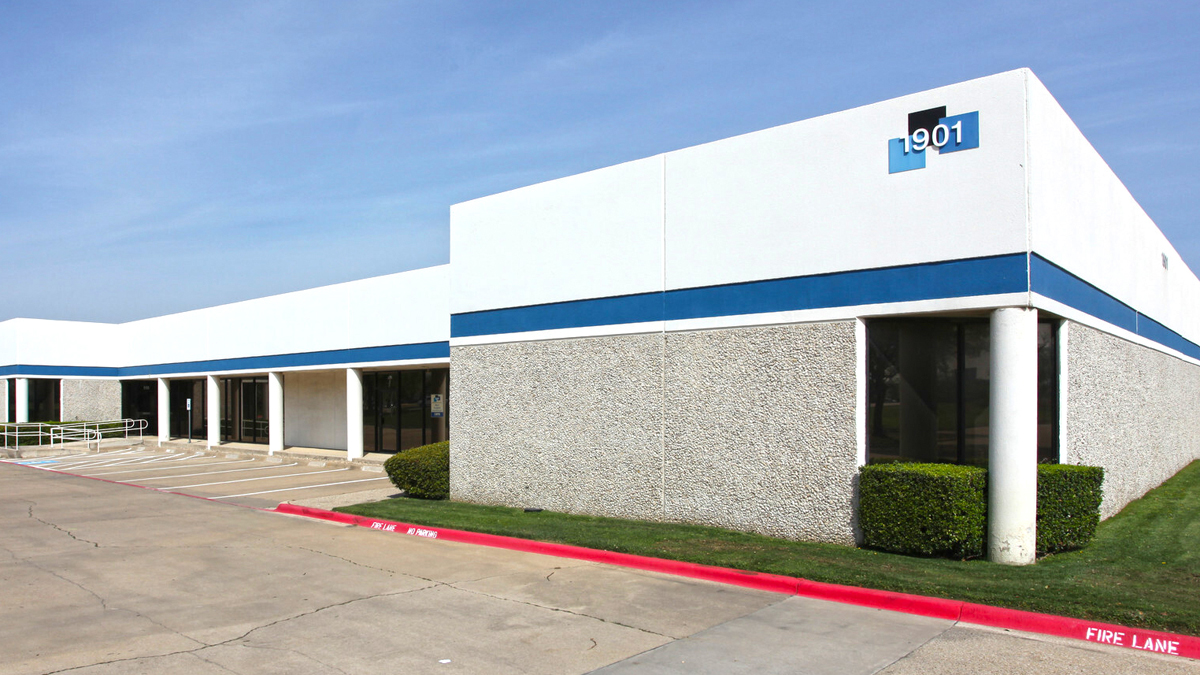 1901 Royal Lane, Farmers Branch, TX