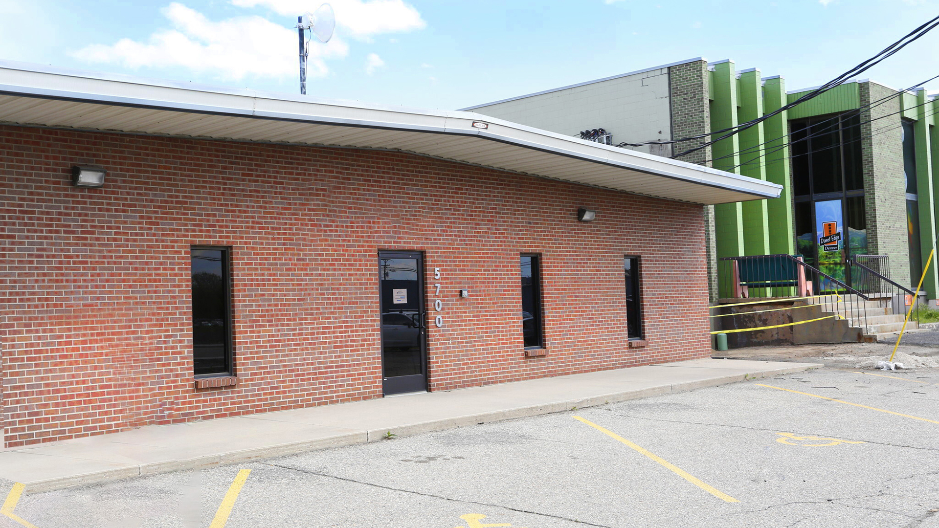 5700 N Washington Street Exterior