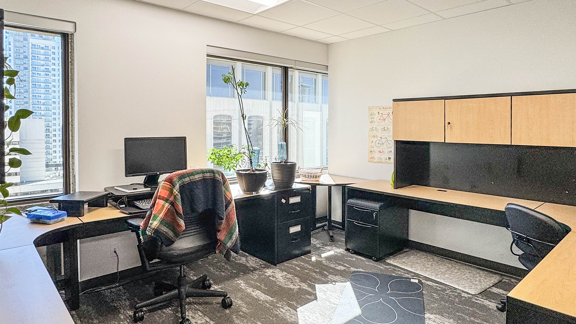 Perimeter office