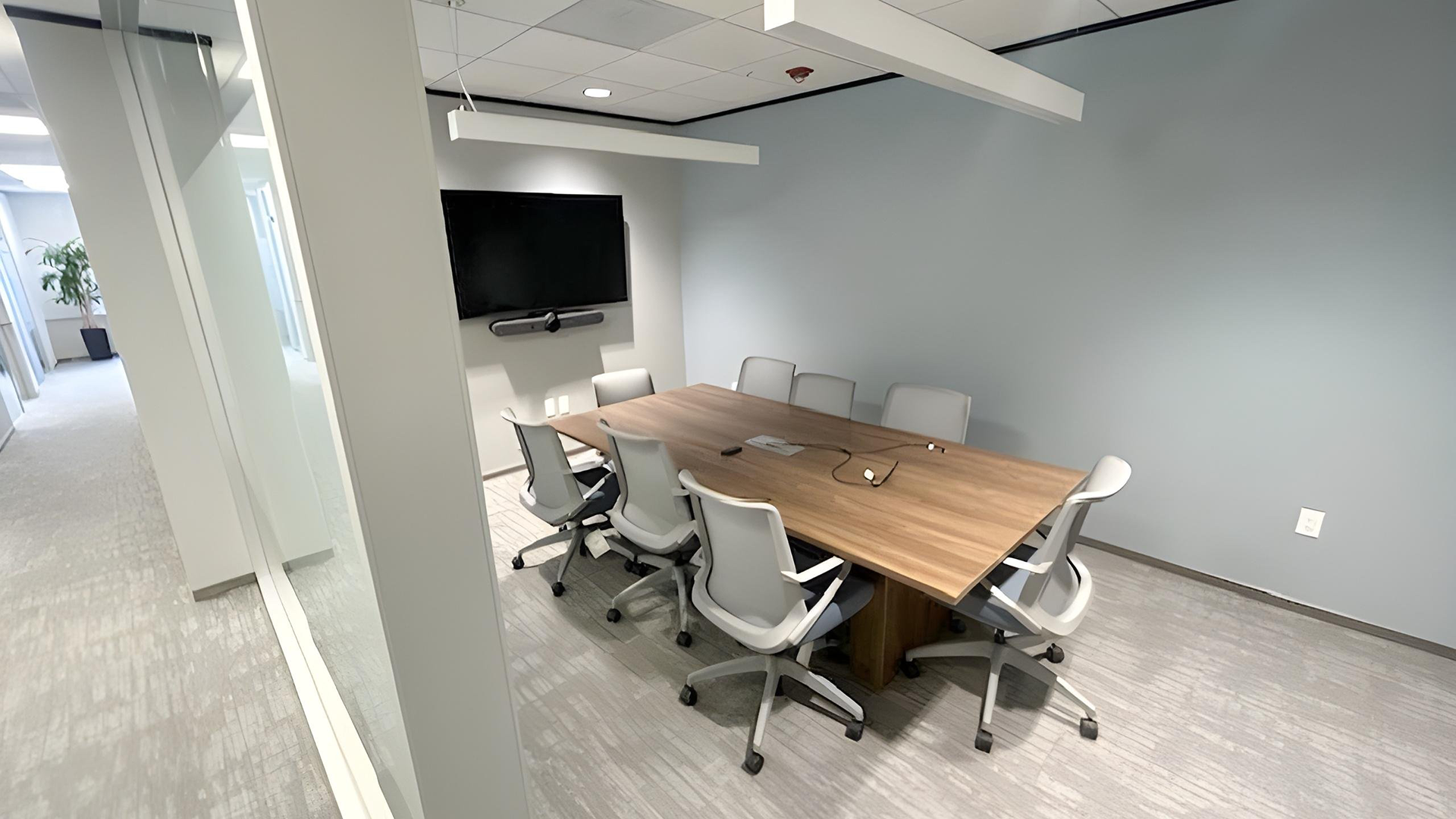 1001 McKinney St Medium Conference Photo