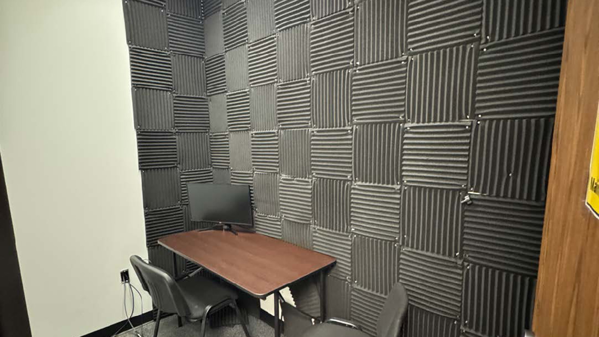 11931 Wickchester Ln - Training Room Photo