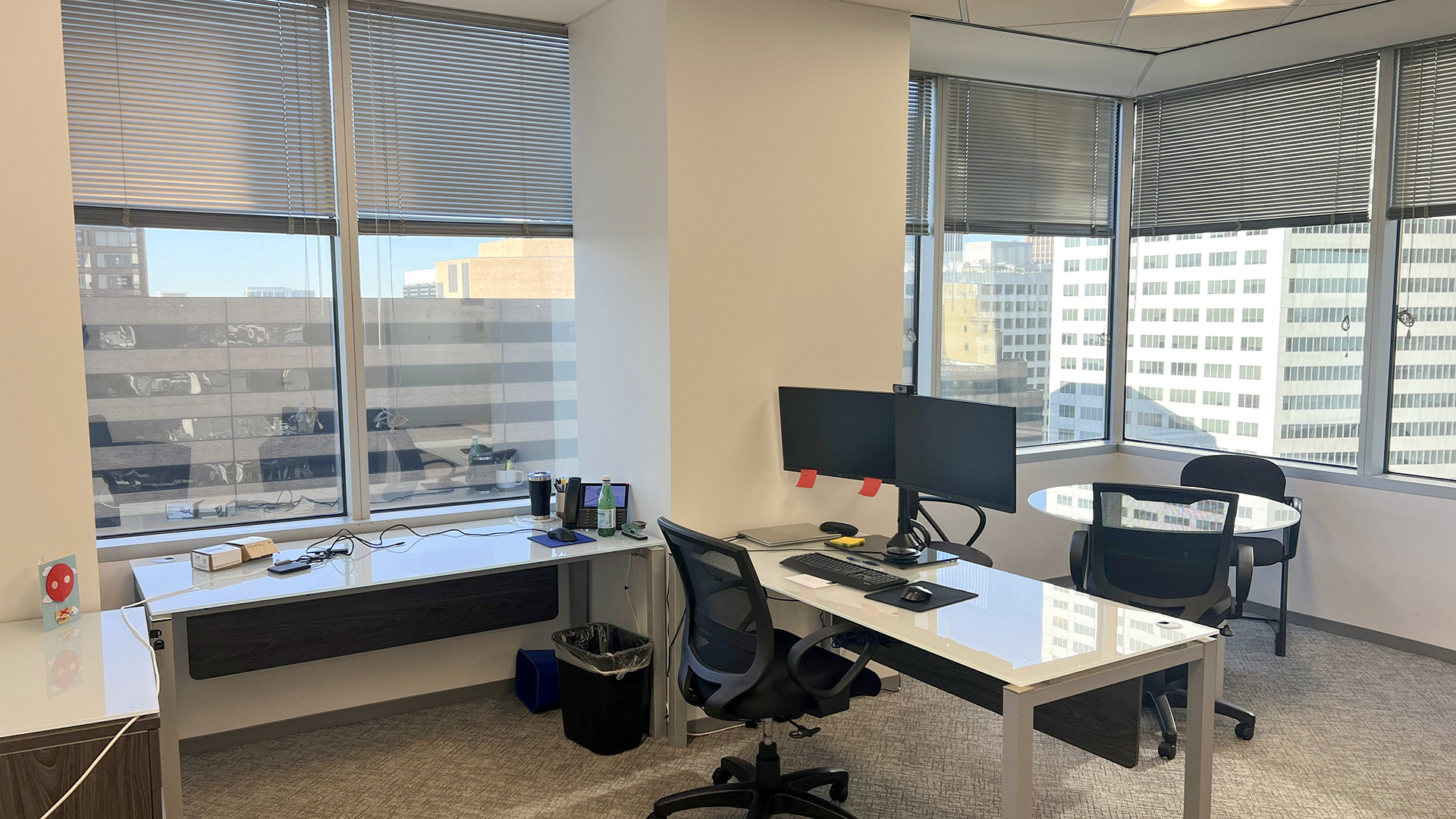 1301 McKinney St Office Photo