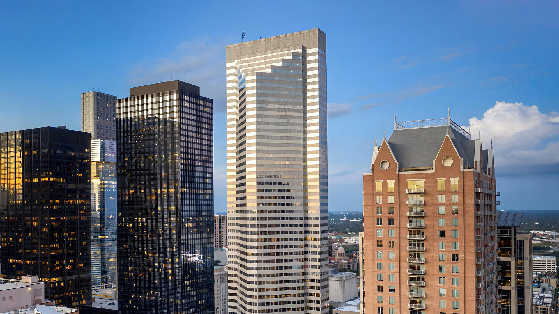 1301 McKinney St Building Hero Photo