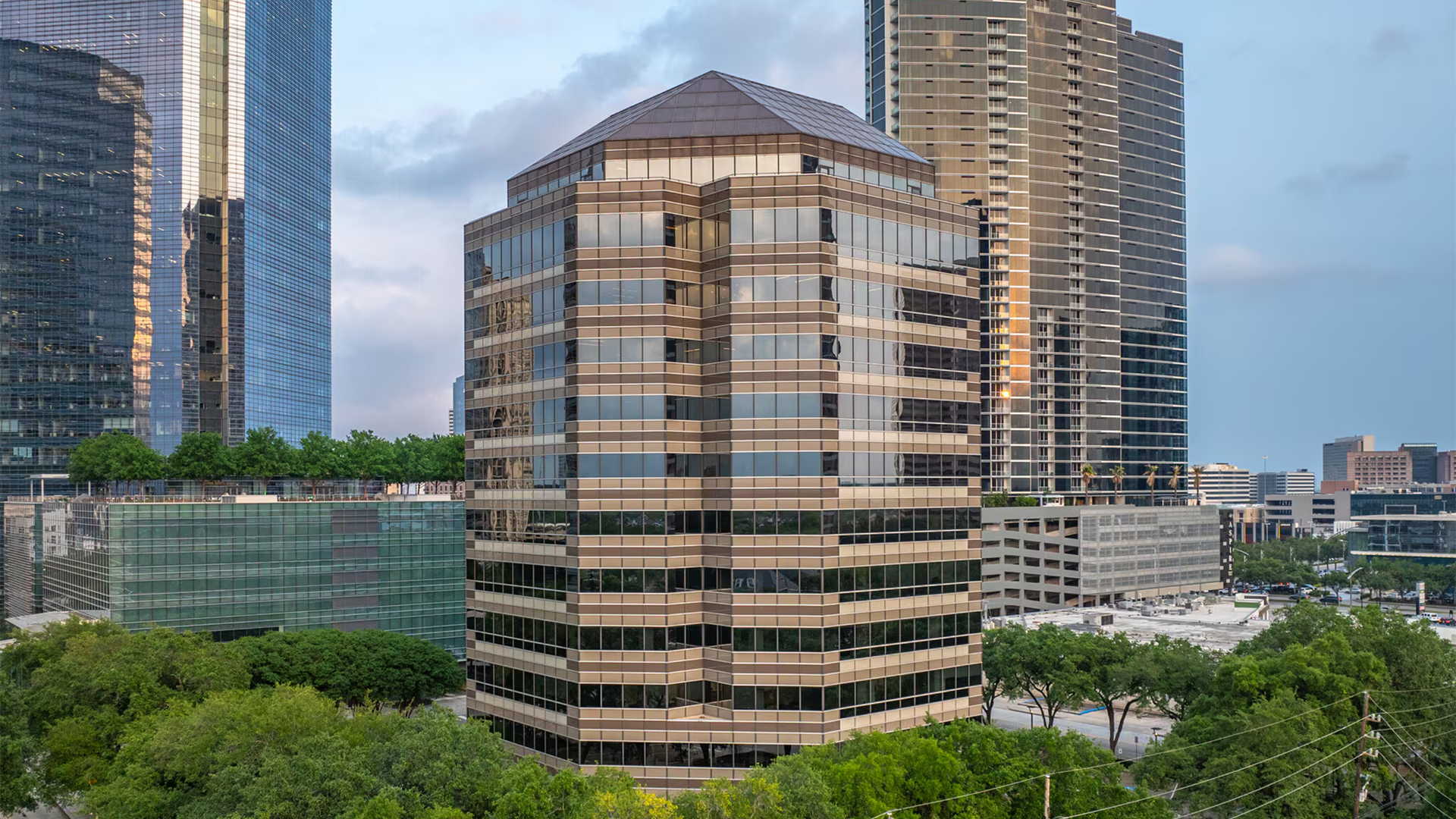 1400 Post Oak Blvd Building Hero Photo