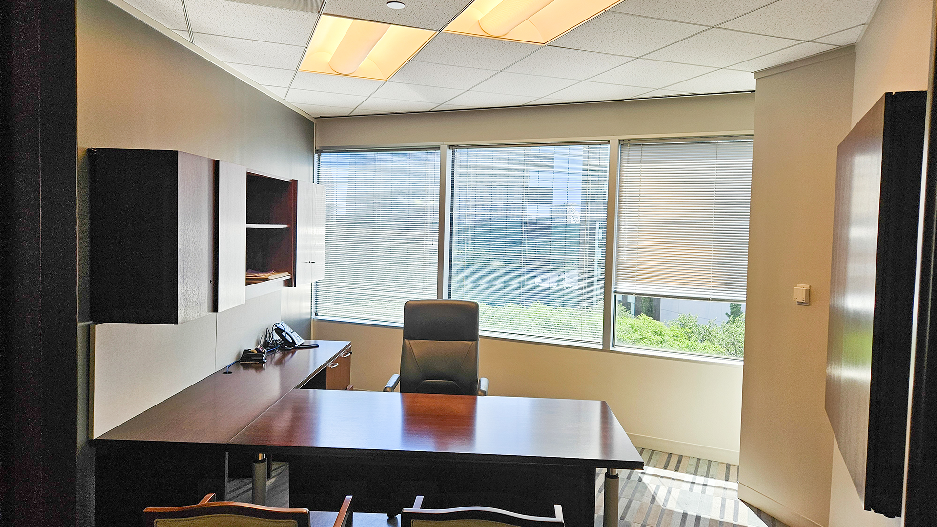 1400 Post Oak Blvd Office Photo