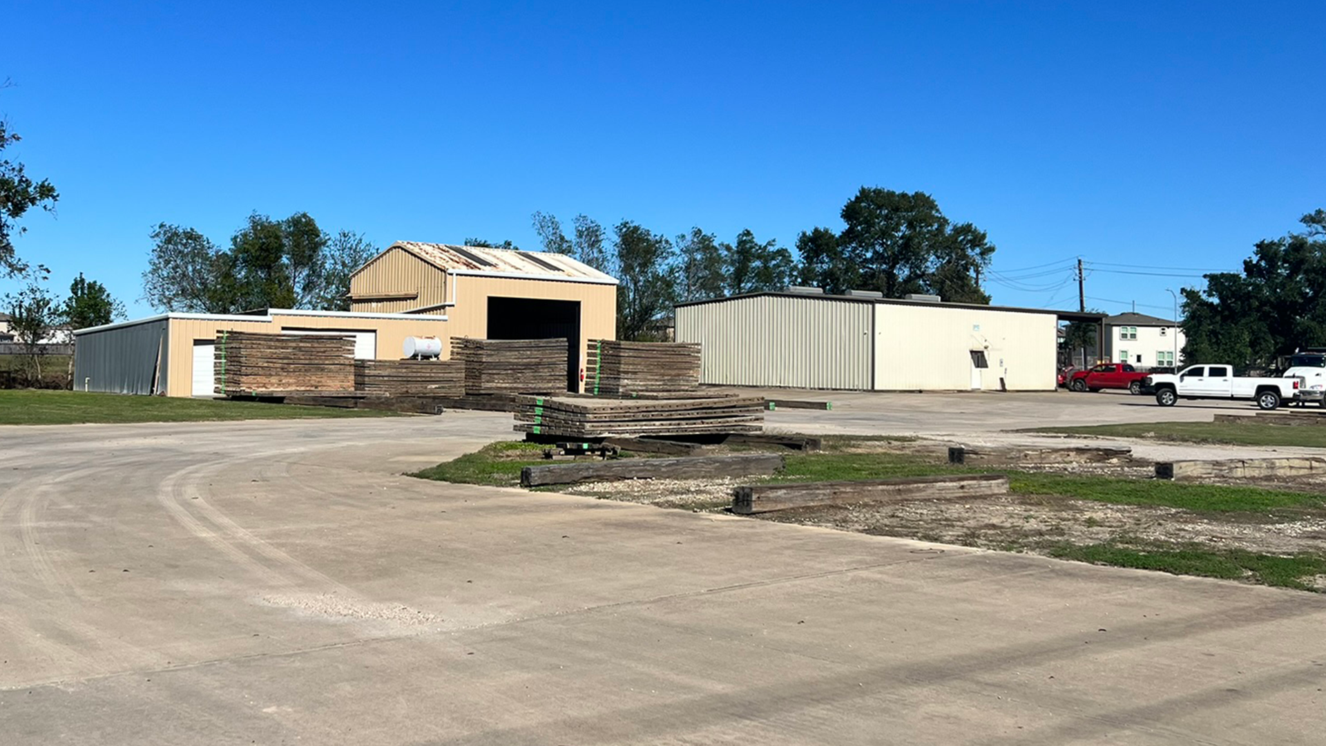 7231 Almeda Genoa Building Hero Photo