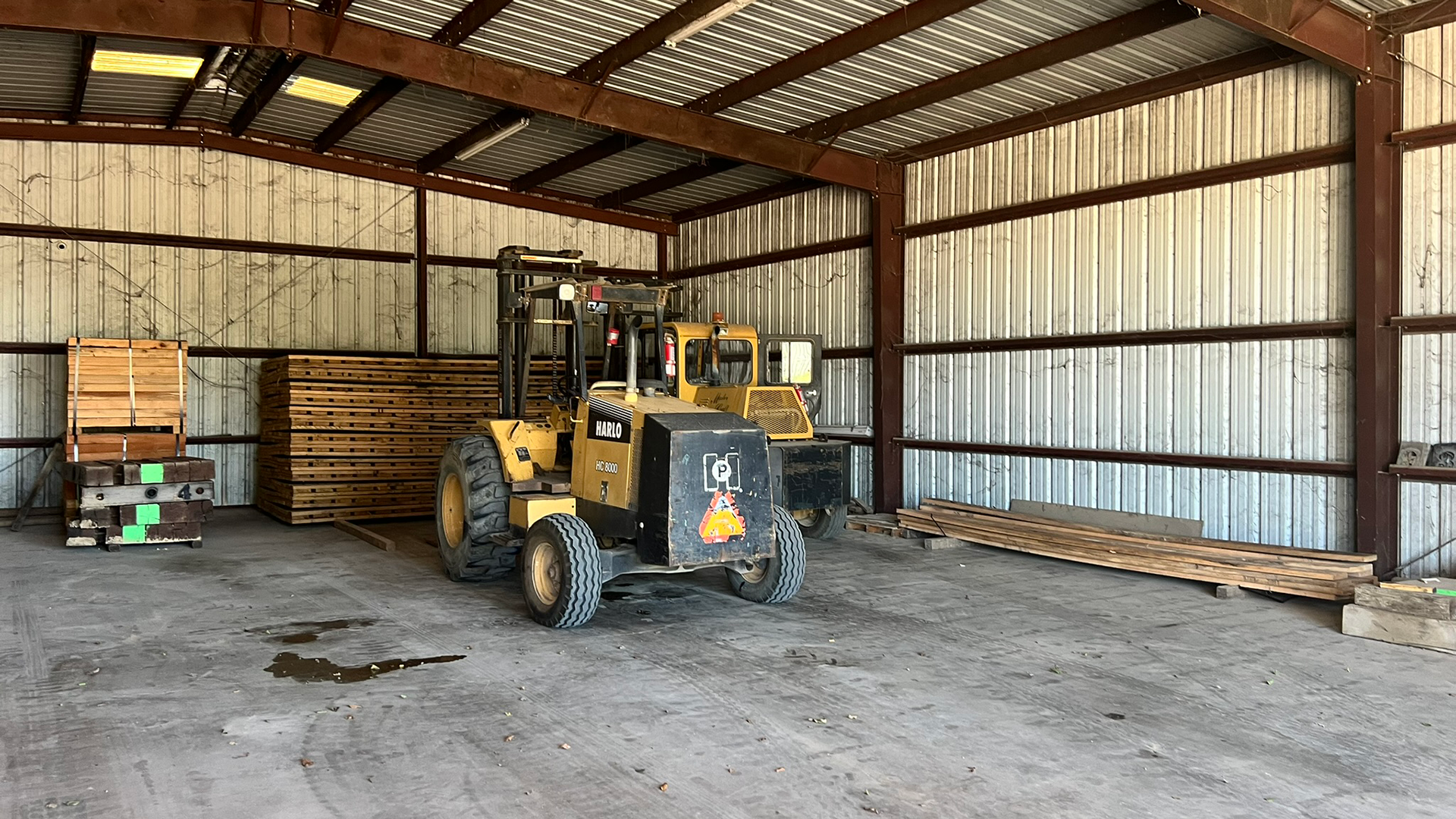 7231 Almeda Genoa Warehouse Interior Photo