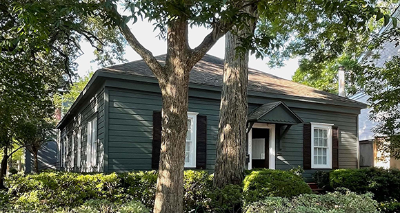 2401 Wroxton