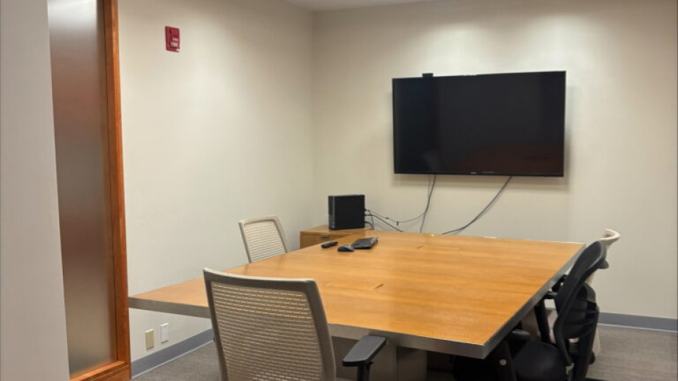 A small conference room at 15 Wall Street, 5th floor