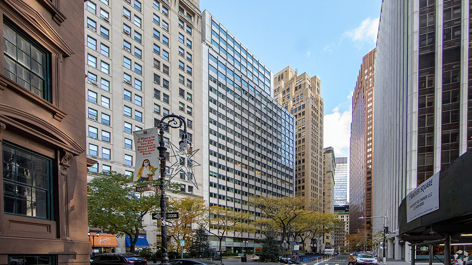 5 Hanover Square - 15th Floor