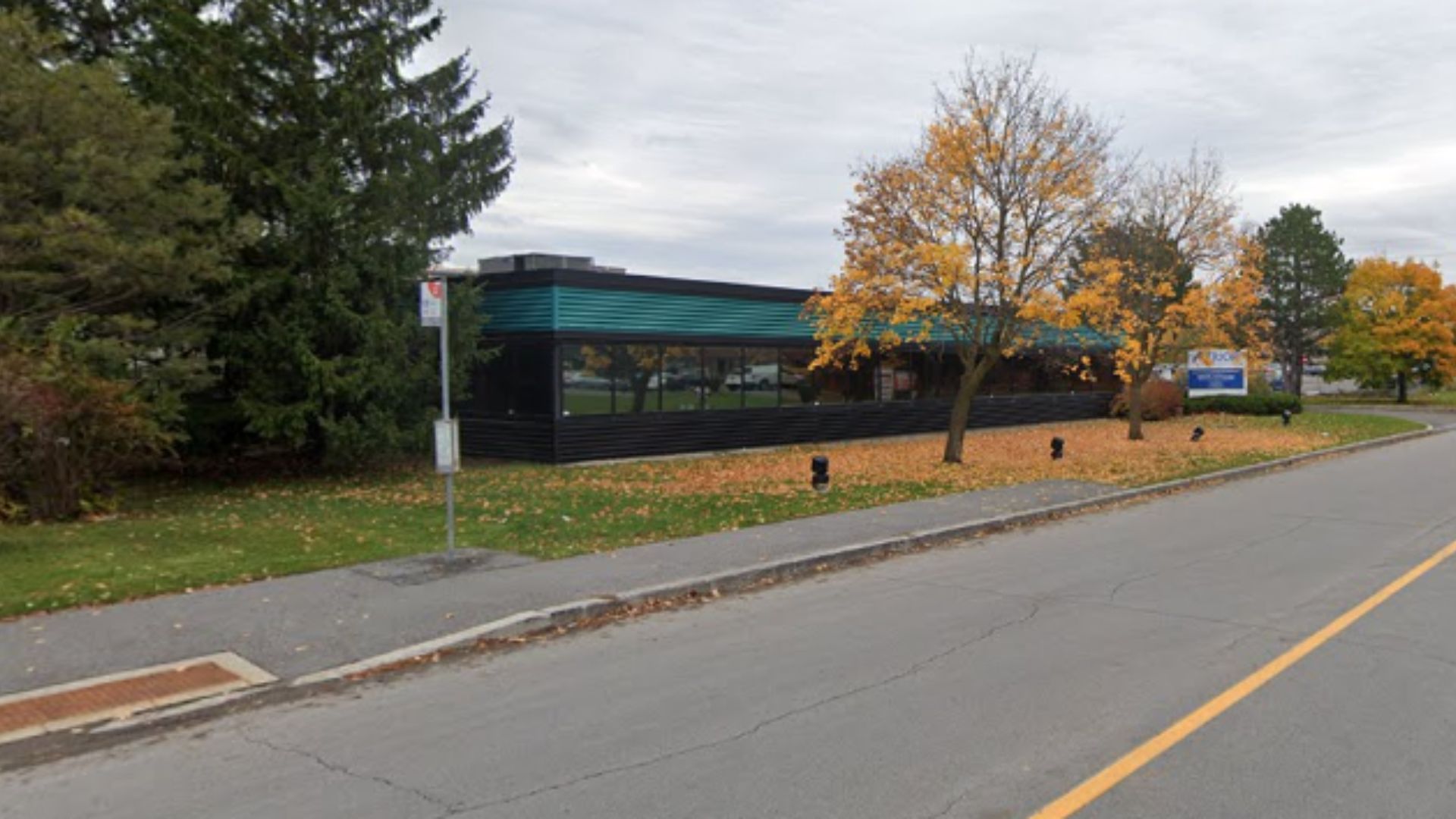 Exterior 1