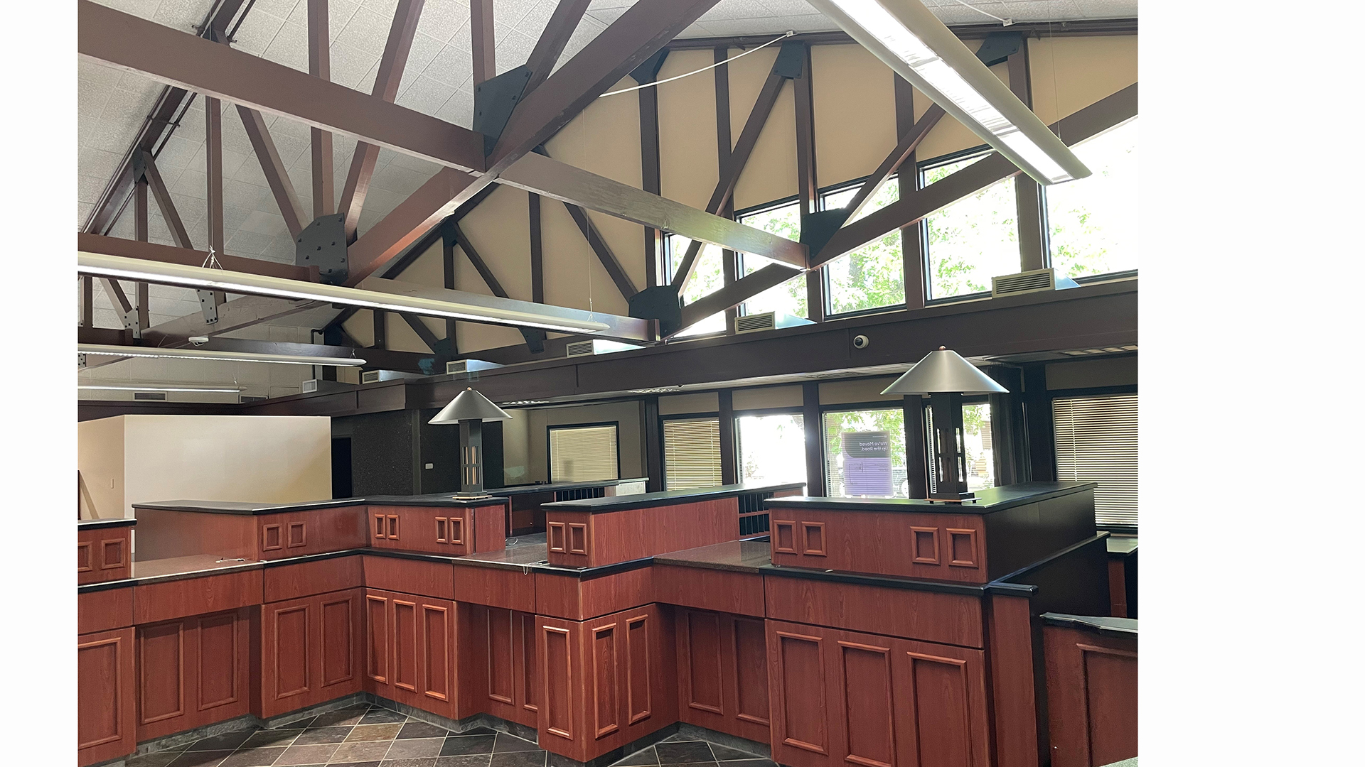 Building for sale at 1450 High St, Eugene, OR