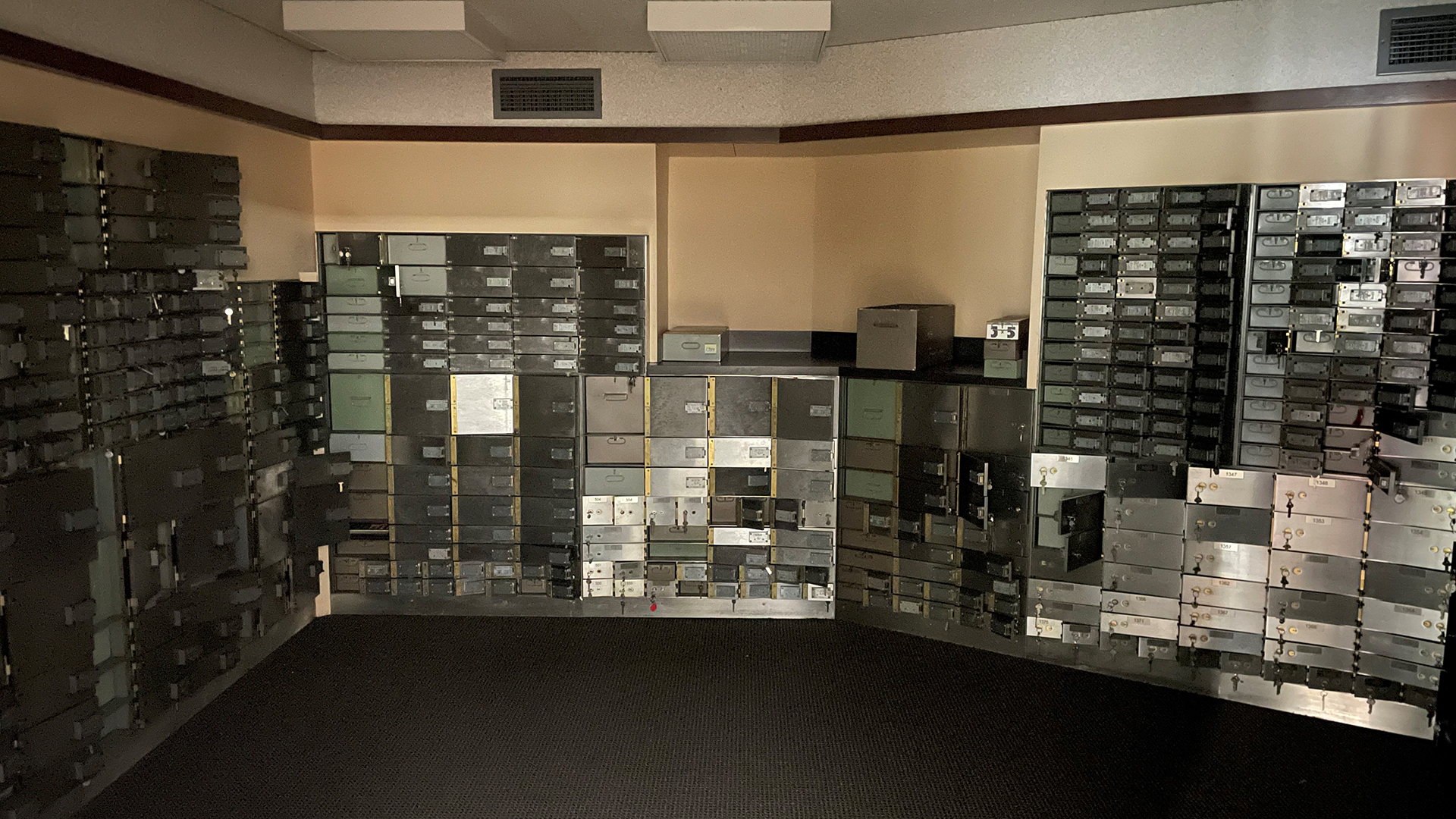 Building for sale at 1450 High St, Eugene, OR