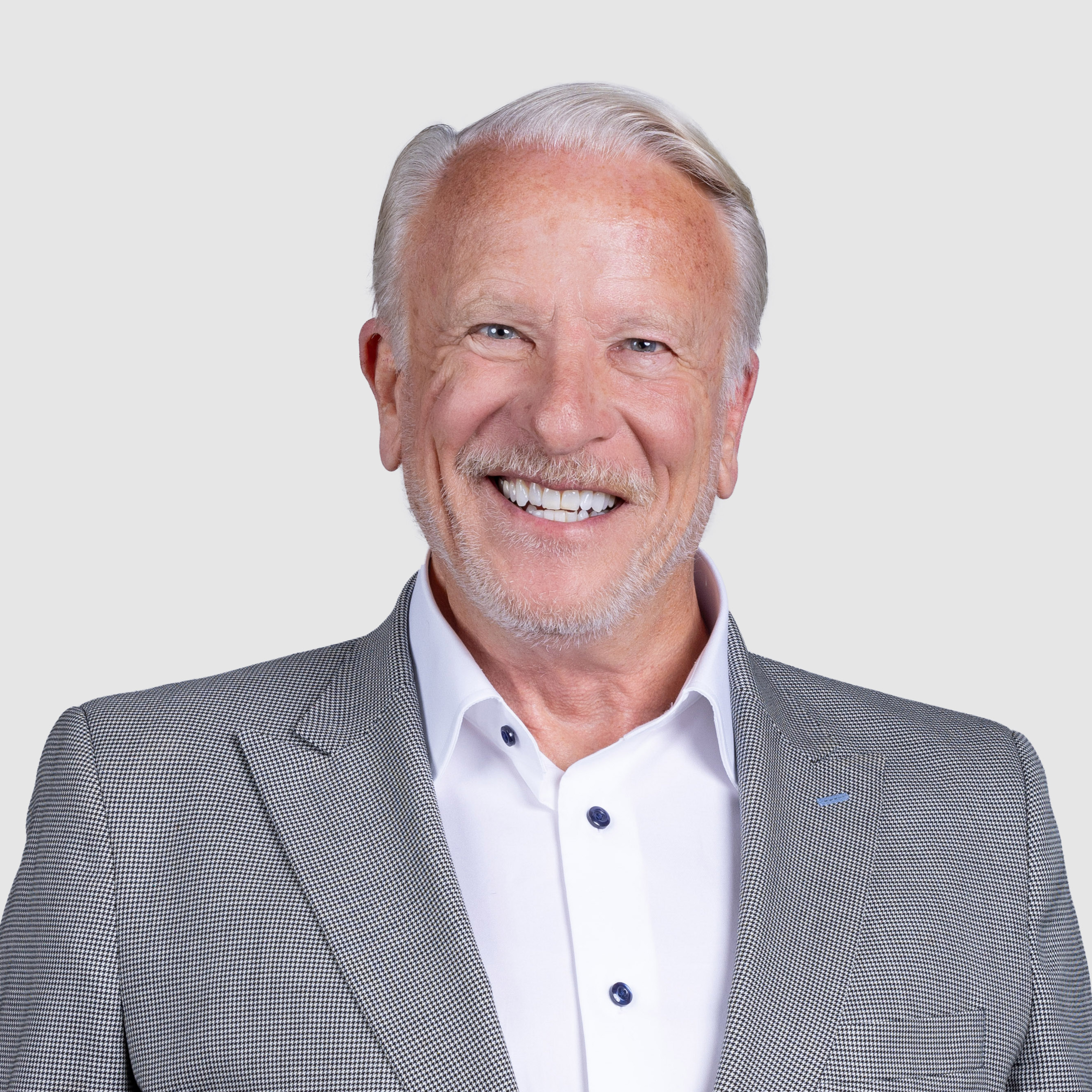 Dennis Hearst Headshot