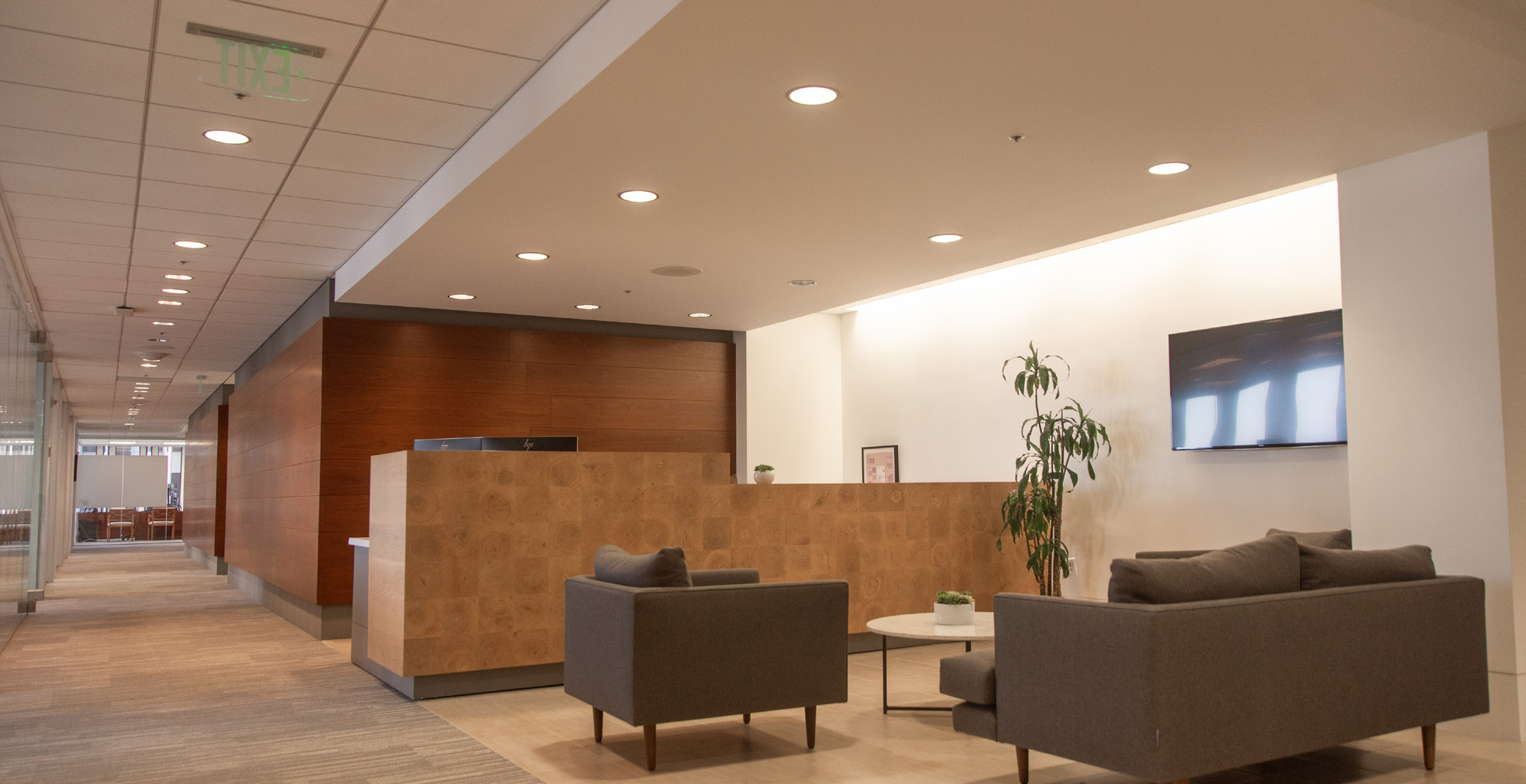 3 Embarcadero St - Reception