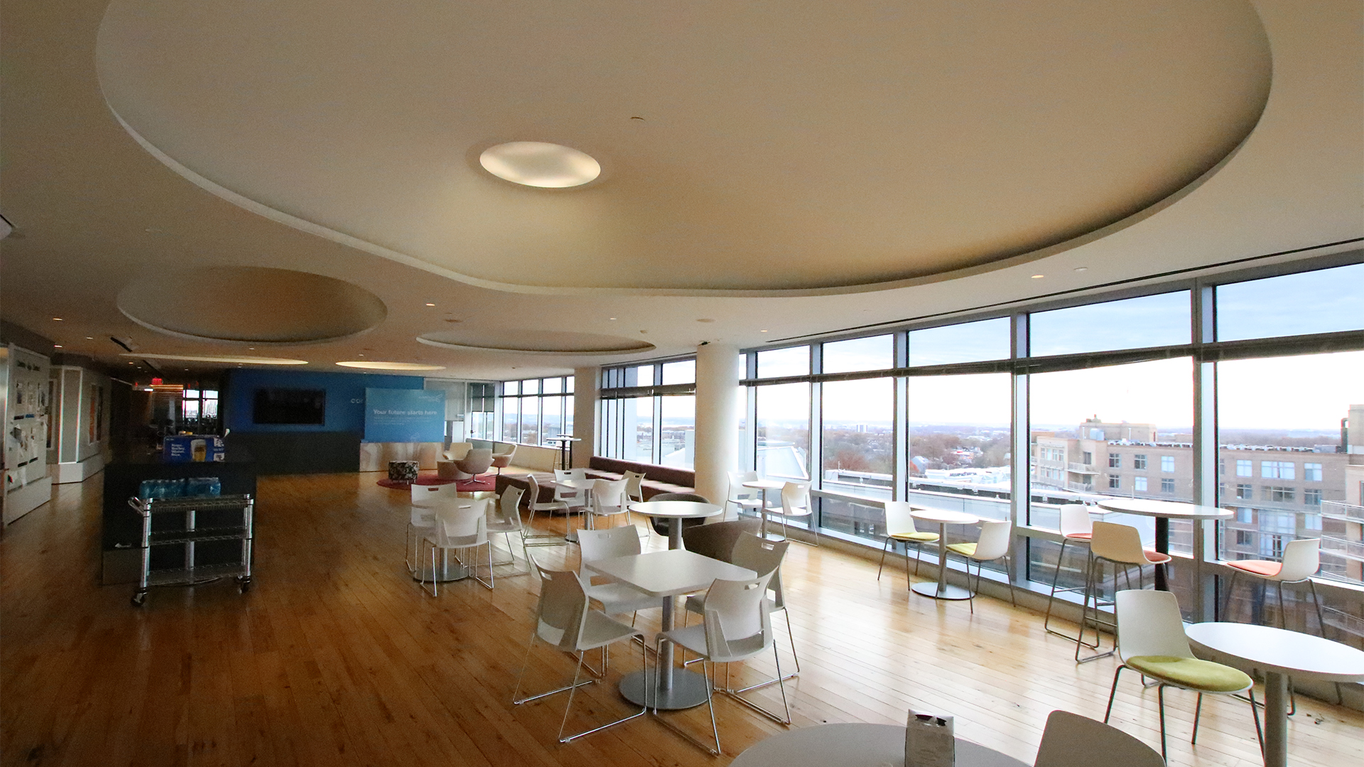3003 Washington Blvd - cafe