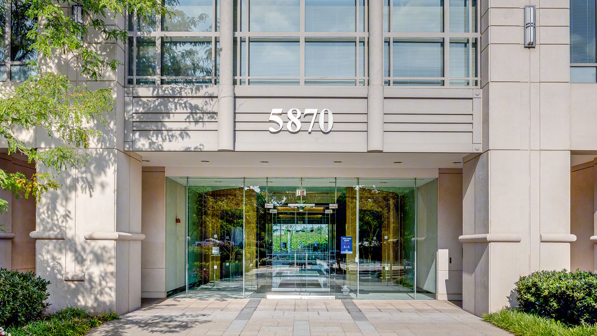 5870 Trinity - entrance