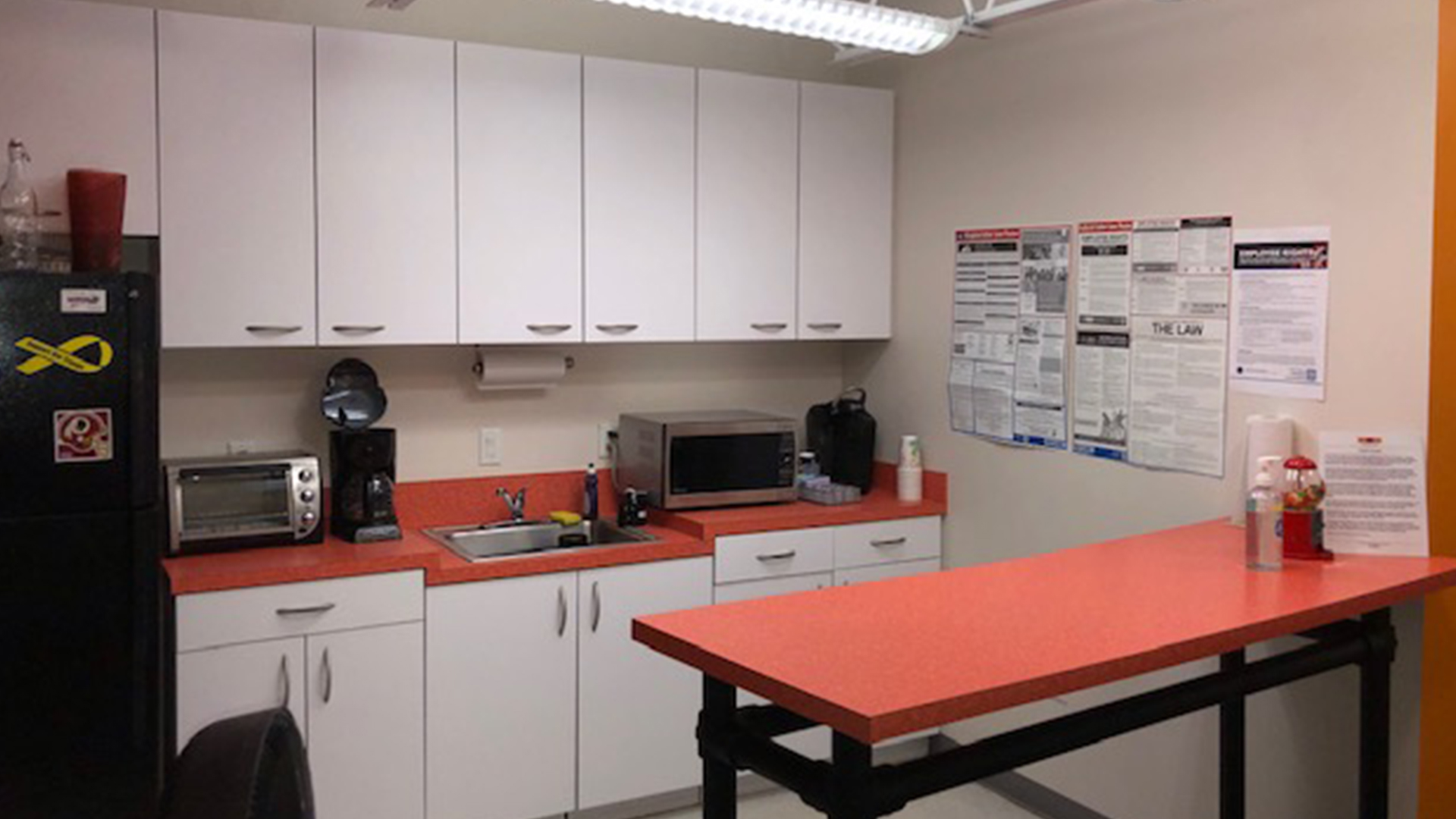 8474 Tyco Rd kitchen