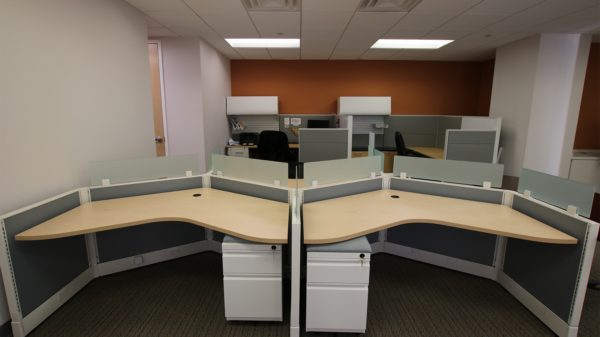 1020 19th St NW - workstations
