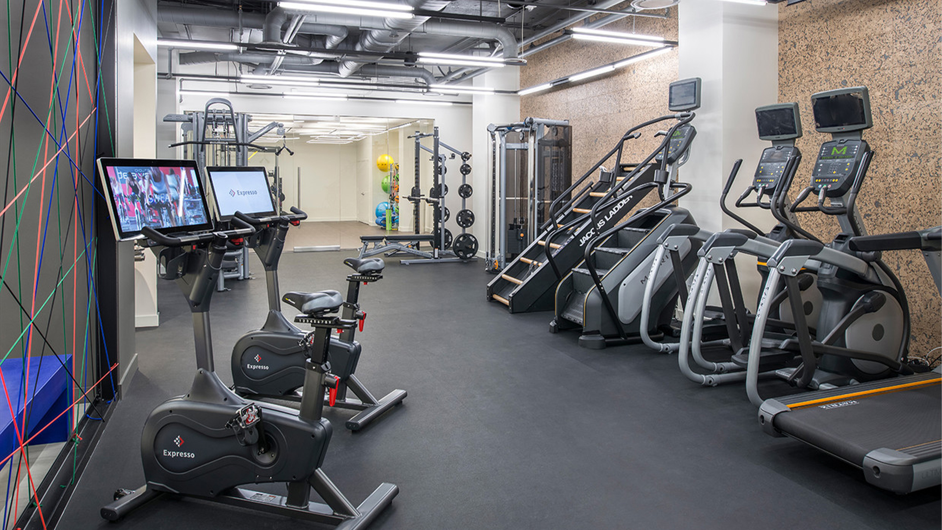 1100 17th St NW - fitness center