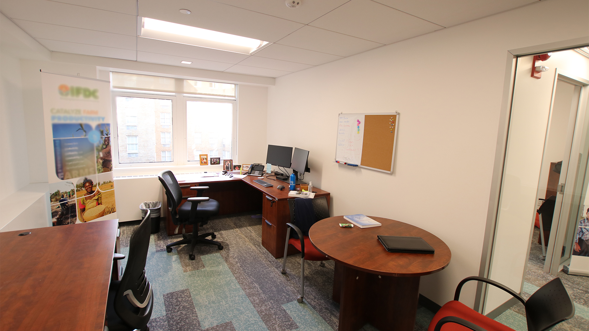 1100 17th St NW - office