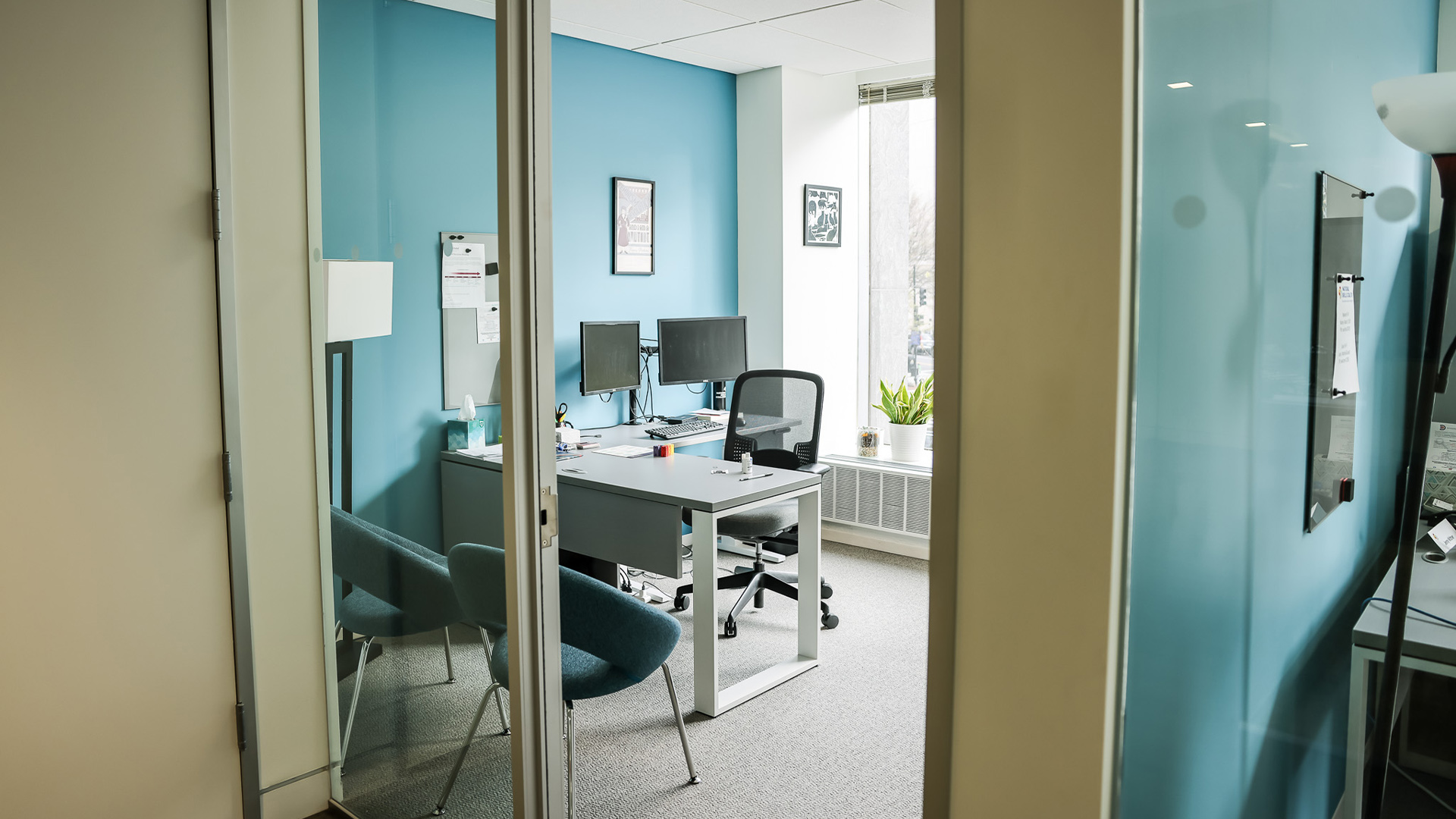 DC-1250-connecticut-ave-NW-pantry-single-office