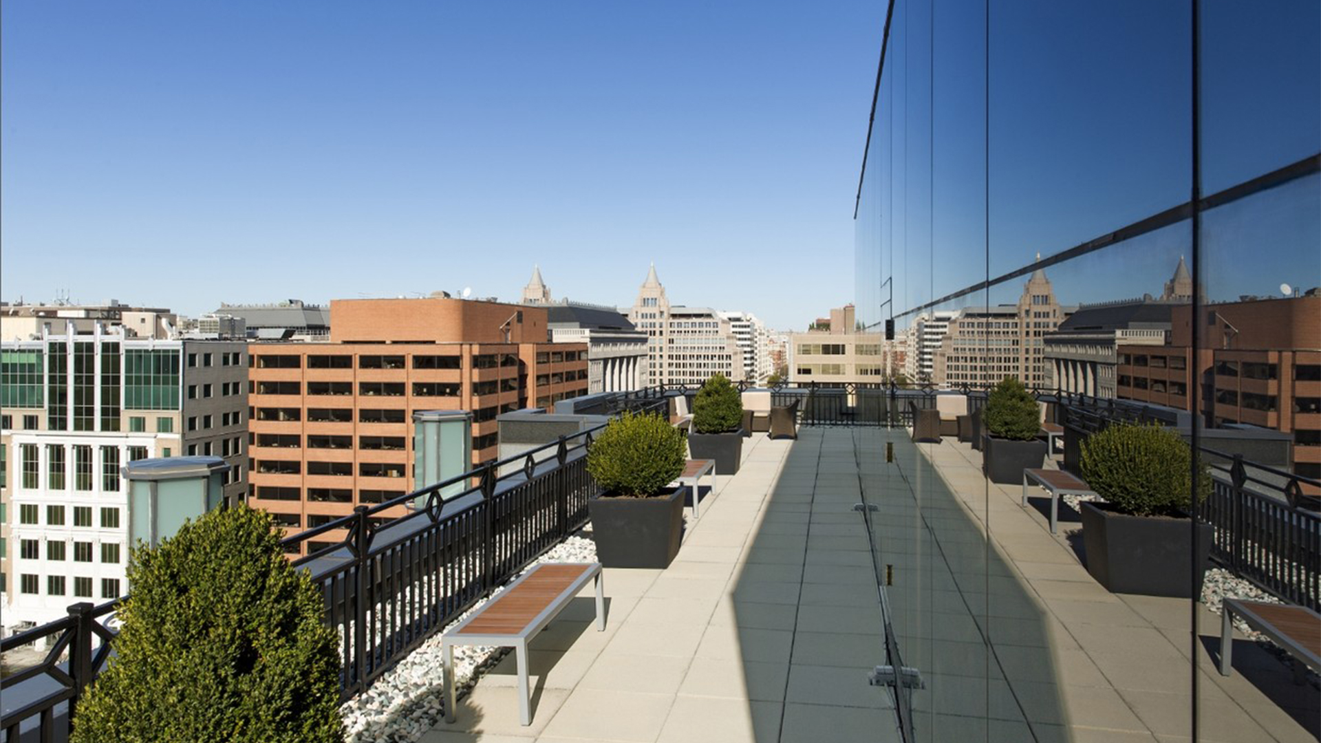1250 H St - rooftop