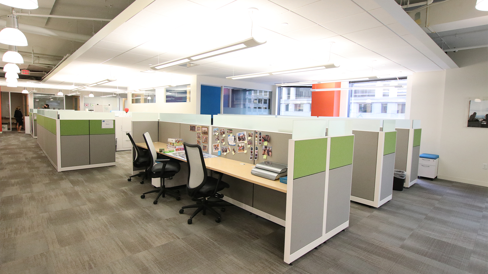 1250 H St - workstations