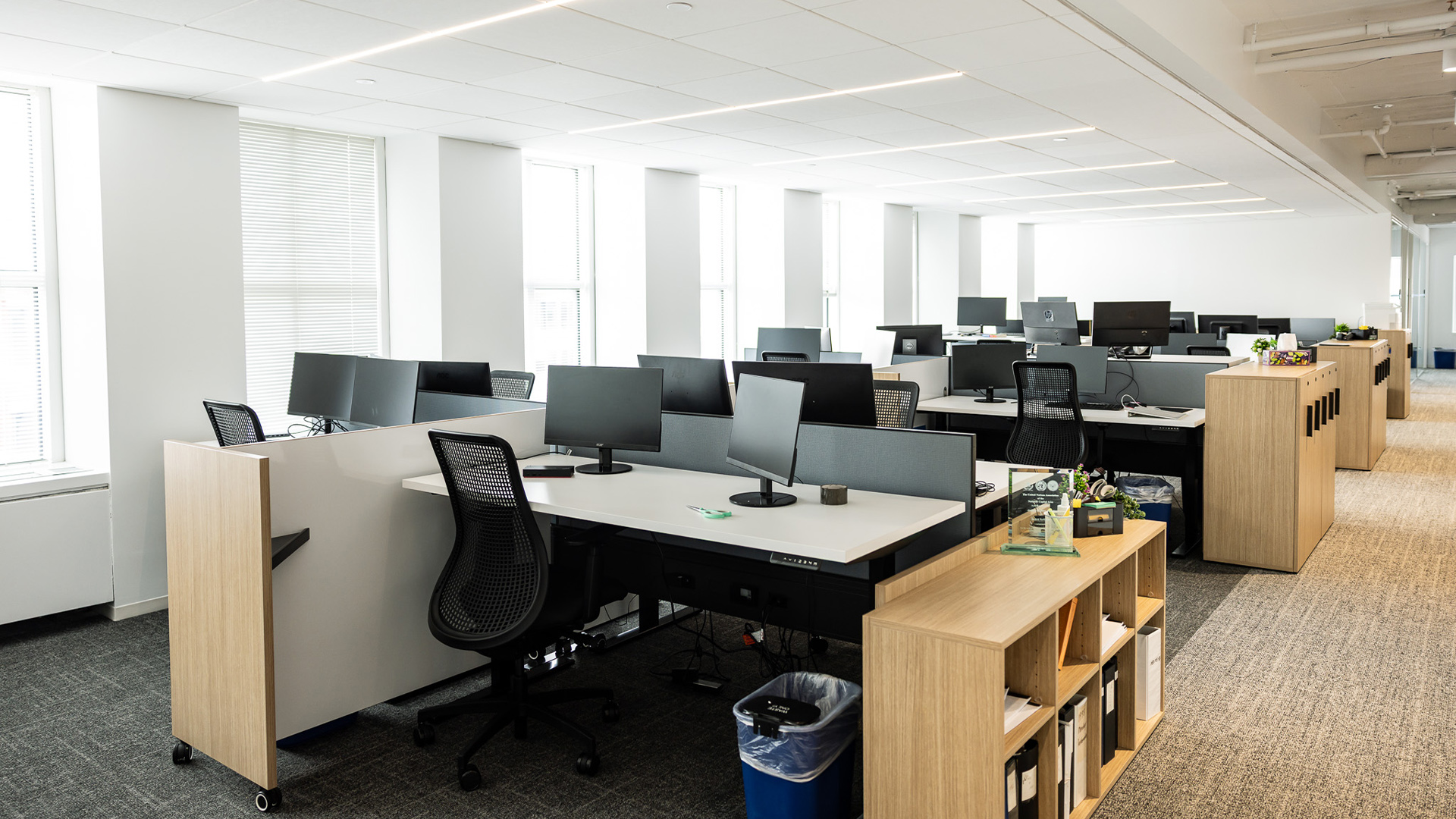DC-1300-Connecticut-Ave-NW-workstations