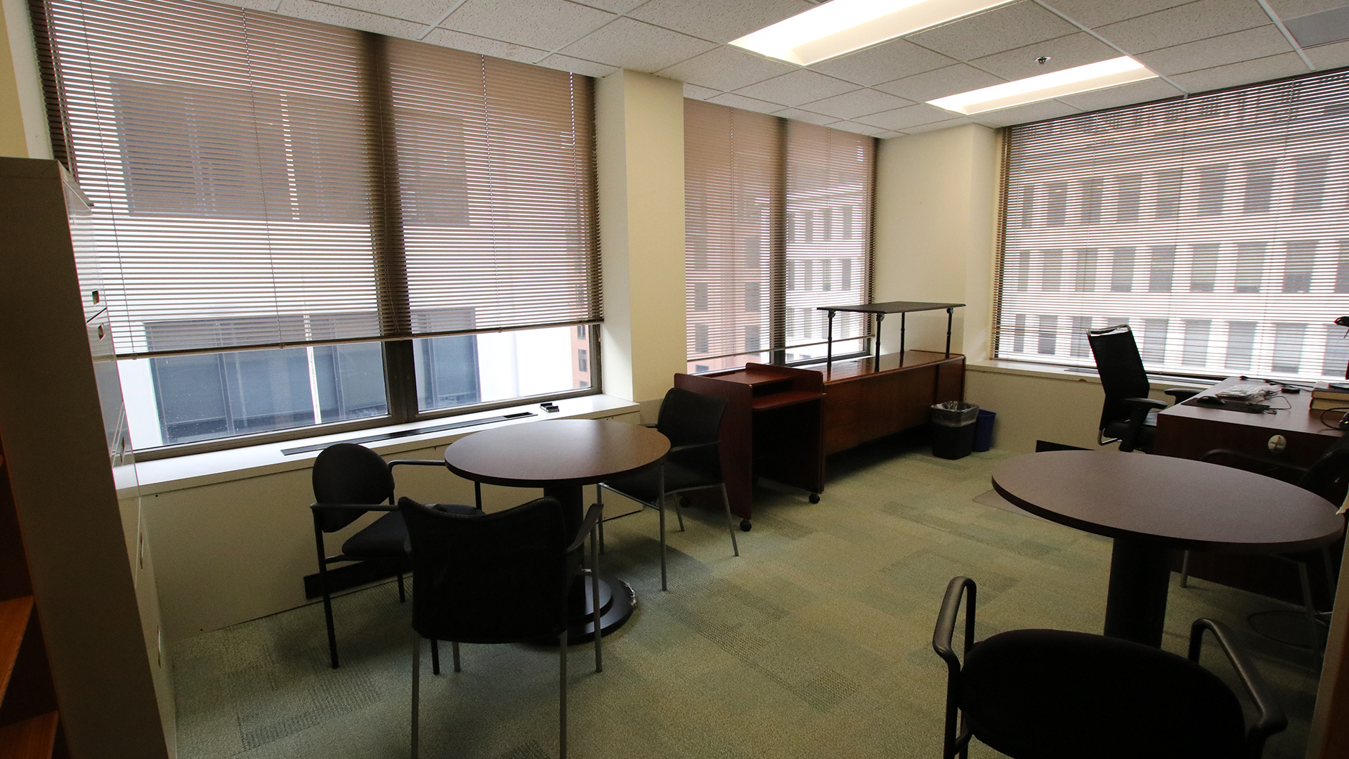 1990 M St NW corner office