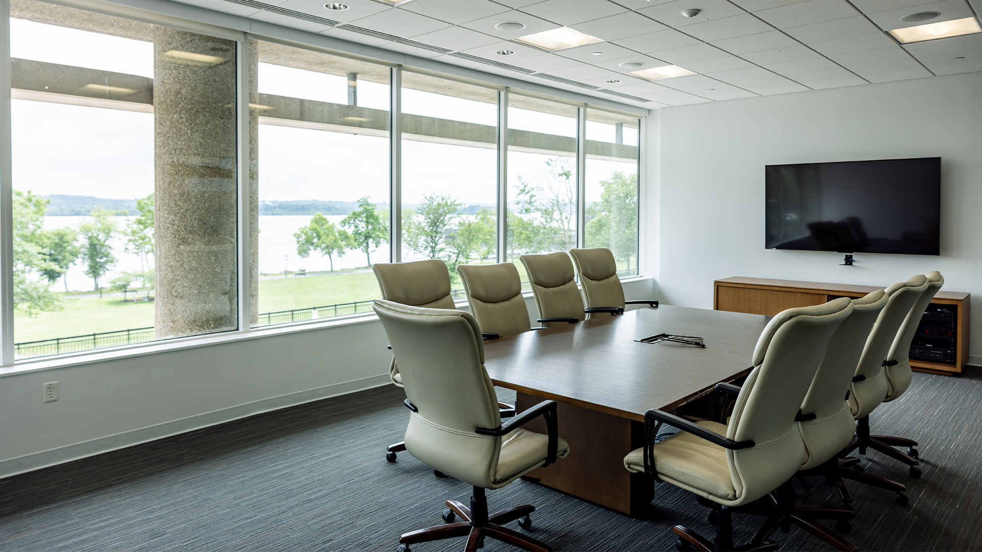 701 N Fairfax St office space with conference room for lease
