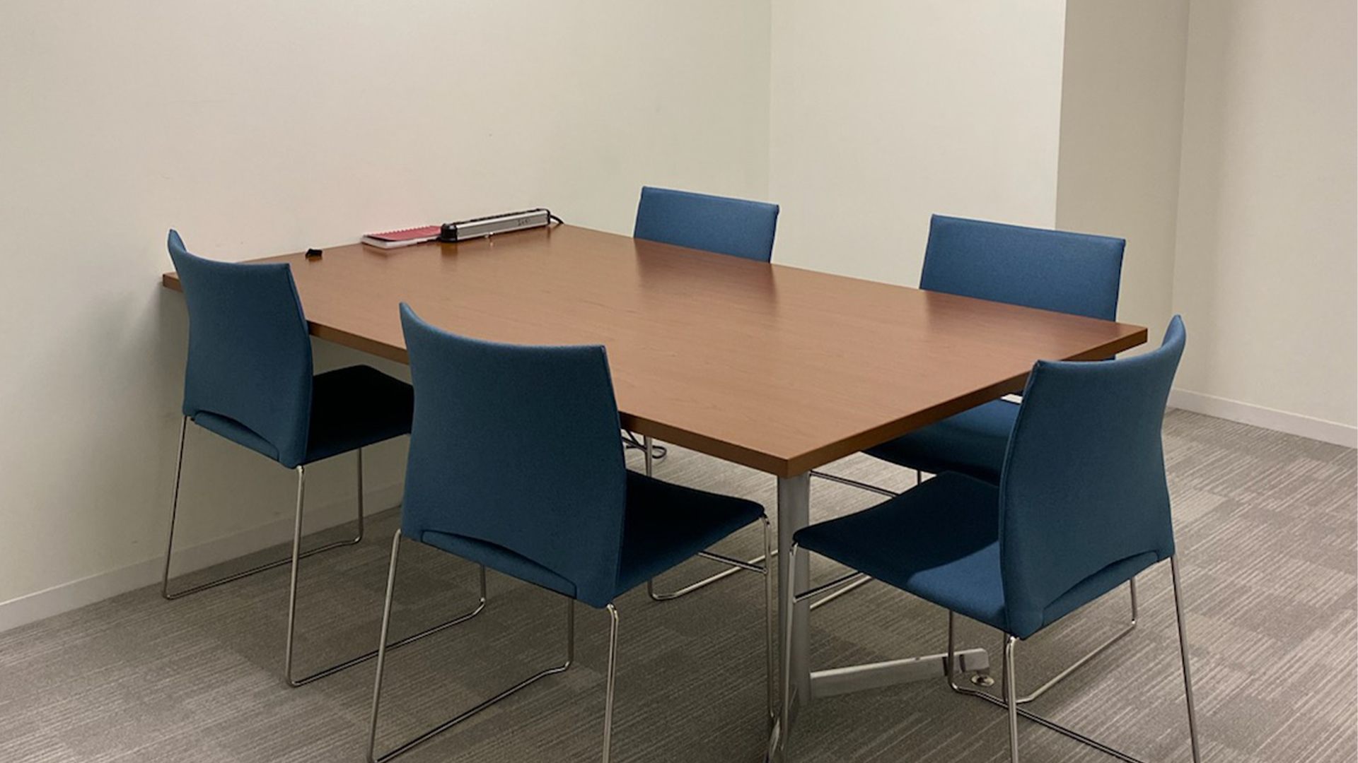 740 15th St NW collaboration table