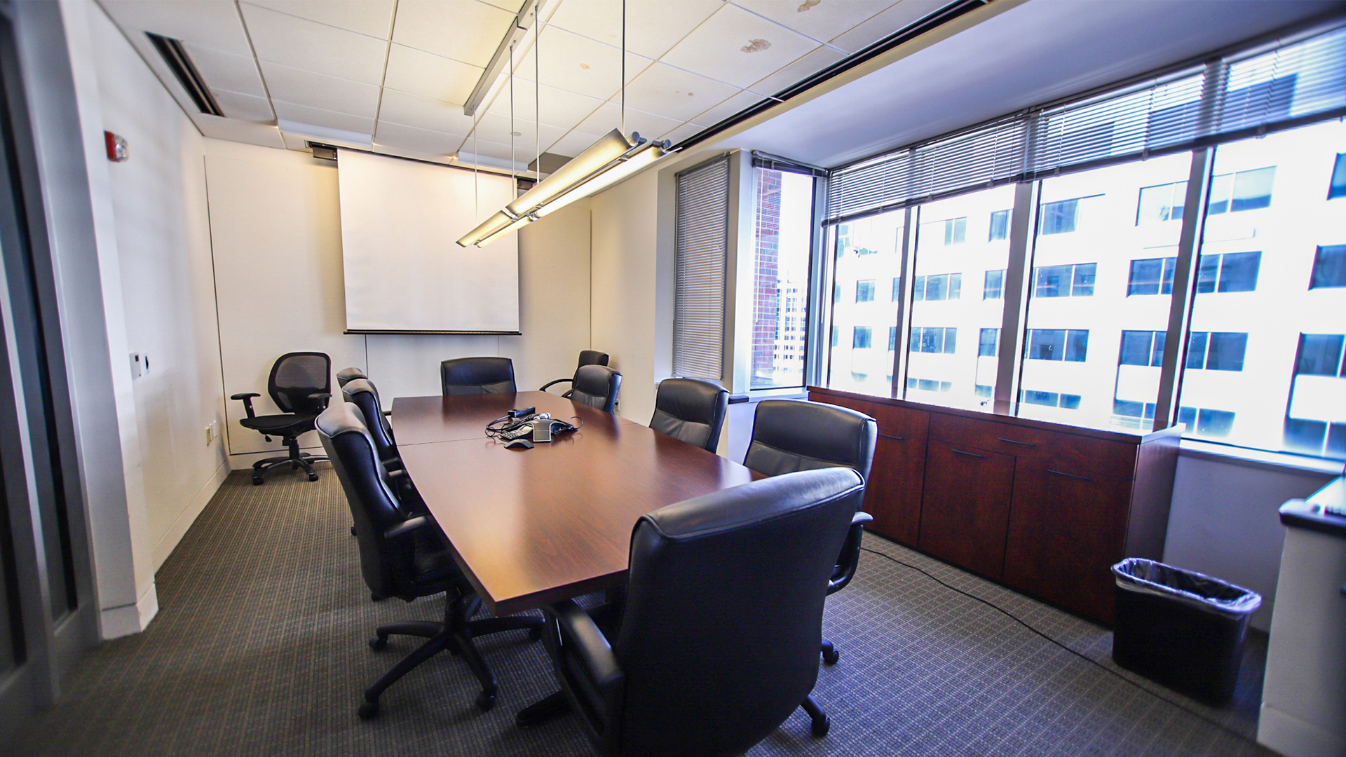 800 I Street, NW conf room